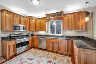 37 Beechwood Dr, Haverhill, MA 01832