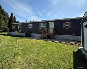 9170 Sheridan Dr #38, Clarence, NY 14031