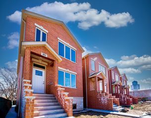 4351 S  Halsted St, Chicago, IL 60609