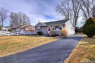 46 Aircraft Road, West Haven, CT 06516