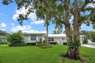 971 Alcala Dr, Saint Augustine, FL 32086