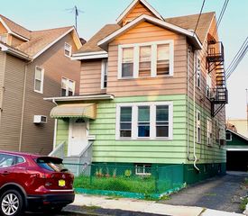 184 Highland Ave #3, Kearny, NJ 07032