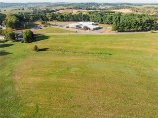 SW Miller Ave, Sugarcreek, OH 44681