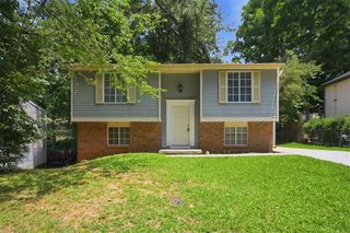 2116 Scarbrough Rd, Stone Mountain, GA 30088