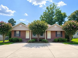 10 Sparrow Ln #A, Sumrall, MS 39482