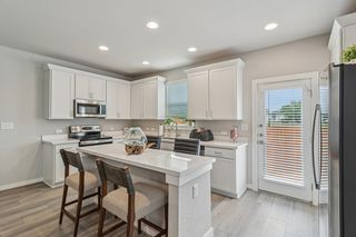 2997 Rosenholz St #2988-R, New Braunfels, TX 78130