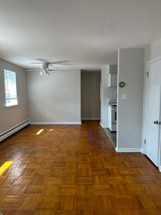 24 S  Brookside Rd #2R, Springfield, PA 19064
