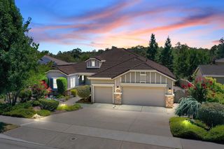 11240 Golden Eagle Dr, Auburn, CA 95602