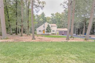5 Black Cherry Lane, Sandy Hook, CT 06482