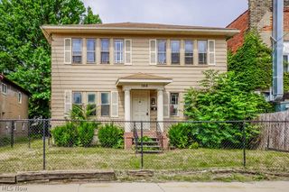 166 Brittain Rd, Akron, OH 44305