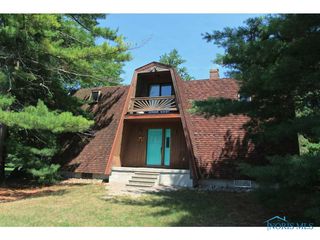 2325 N  Centennial Rd, Toledo, OH 43617