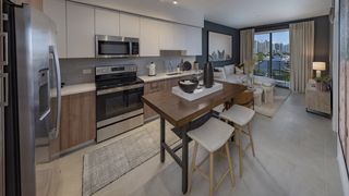999 NW 7th St #435, Miami, FL 33136