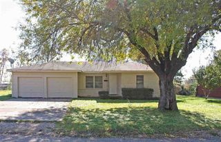 2407 Briarwood Ln, Waco, TX 76705
