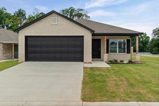 Address Not Disclosed, Benton, AR 72015