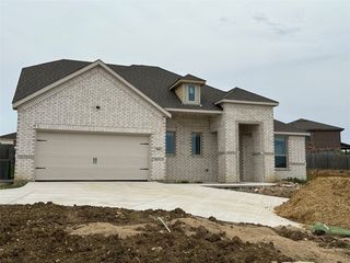 3903 Kensington Dr, Sanger, TX 76266