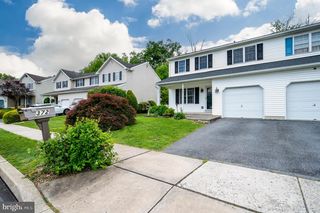372 Sioux Ct, Sinking Spring, PA 19608