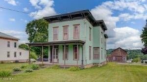 99 W  Grand St, Palatine Bridge, NY 13428