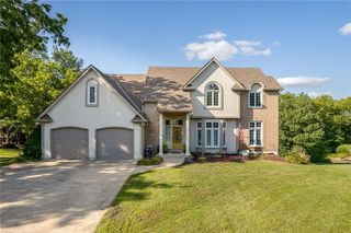 22710 E  Hampton Ct, Blue Springs, MO 64015