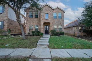 9016 Spurs Trl, Aubrey, TX 76227