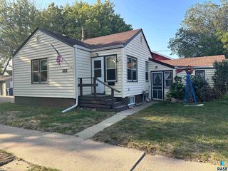 1020 W  16th St, Sioux Falls, SD 57104