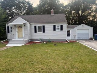 102 N  I St, Monmouth, IL 61462