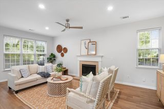 1880 Oleander Ct, Charleston, SC 29414
