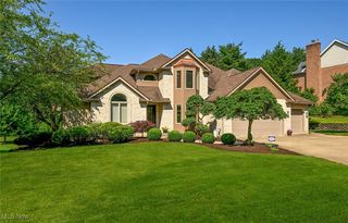 5277 Foxchase Ave NW, Canton, OH 44718