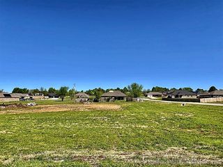 17540 W  Tray Rd, Tahlequah, OK 74464