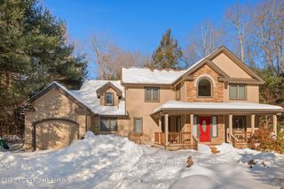 181 Long View Ln, Pocono Pines, PA 18350