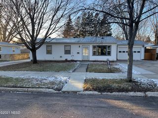 1149 4th St NW, Watertown, SD 57201