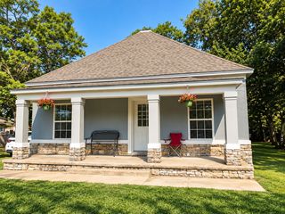 417 N  Muskogee Ave, Claremore, OK 74017