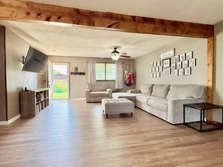 1217 W  14th Street Ct, Chanute, KS 66720