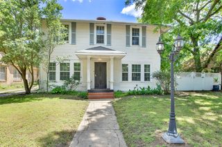 820 W  Gandy St, Denison, TX 75020