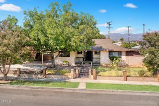 11766 Pearwood Ave, Sylmar, CA 91342