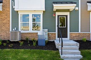 2669 Pratt Ct #23150, Hoffman Estates, IL 60192
