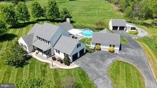 95 Laurel Ln, Palmyra, PA 17078