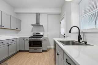 21 Union Pl #3, Summit, NJ 07901