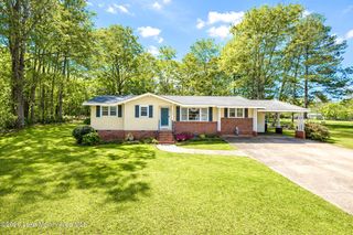 1690 Trussell Rd, Alexander City, AL 35010