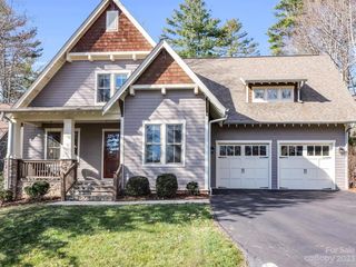 10 E  Owl Creek Ln, Fairview, NC 28730