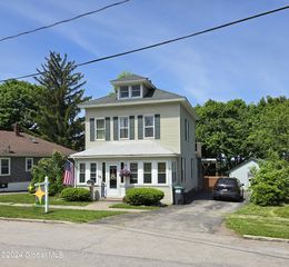15 3rd Avenue, Canajoharie, NY 13317
