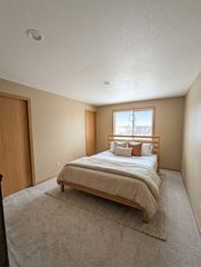 12201 NE 71st St, Vancouver, WA 98682