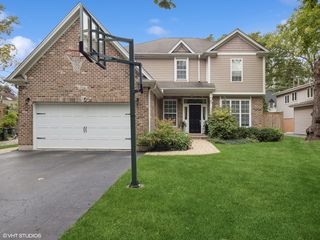 724 Laramie Ave, Glenview, IL 60025