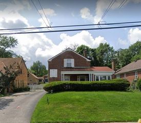 2523 Losantiville Ave, Cincinnati, OH 45237
