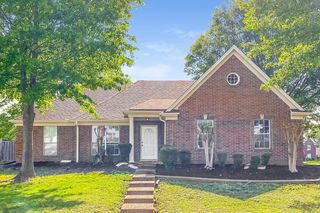 7100 Hunters Horn Dr, Olive Branch, MS 38654