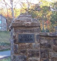 9 Sheep Meadow Rd, Hot Springs, VA 24445