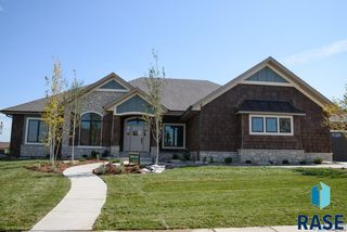 7000 Dalston Ln, Sioux Falls, SD 57108