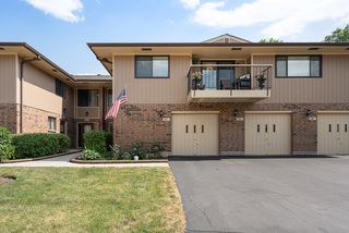 719 Whalom Ln #4B2, Schaumburg, IL 60173