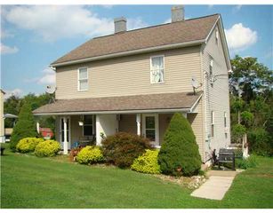 225 & 227 Maple St, Rillton, PA 15678