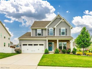2029 S  Woodland Dr, Akron, OH 44313