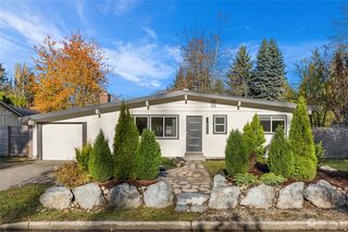 7712 NE 142nd Place, Kirkland, WA 98034